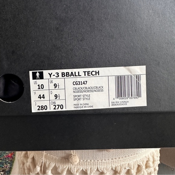 Y-3 bball tech men’s 10 us - Picture 5 of 9